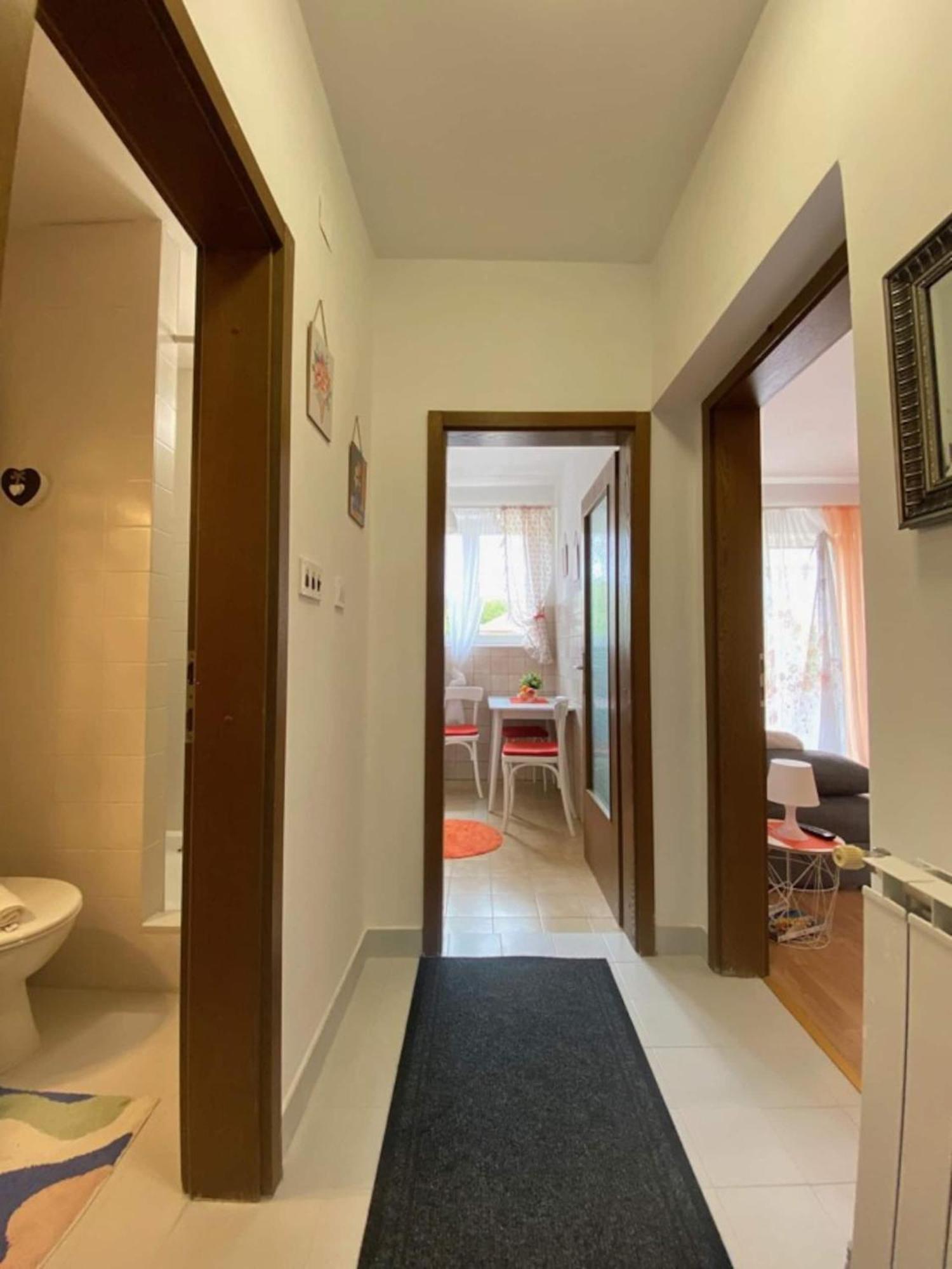 קרק Apartments Xenia Krk מראה חיצוני תמונה