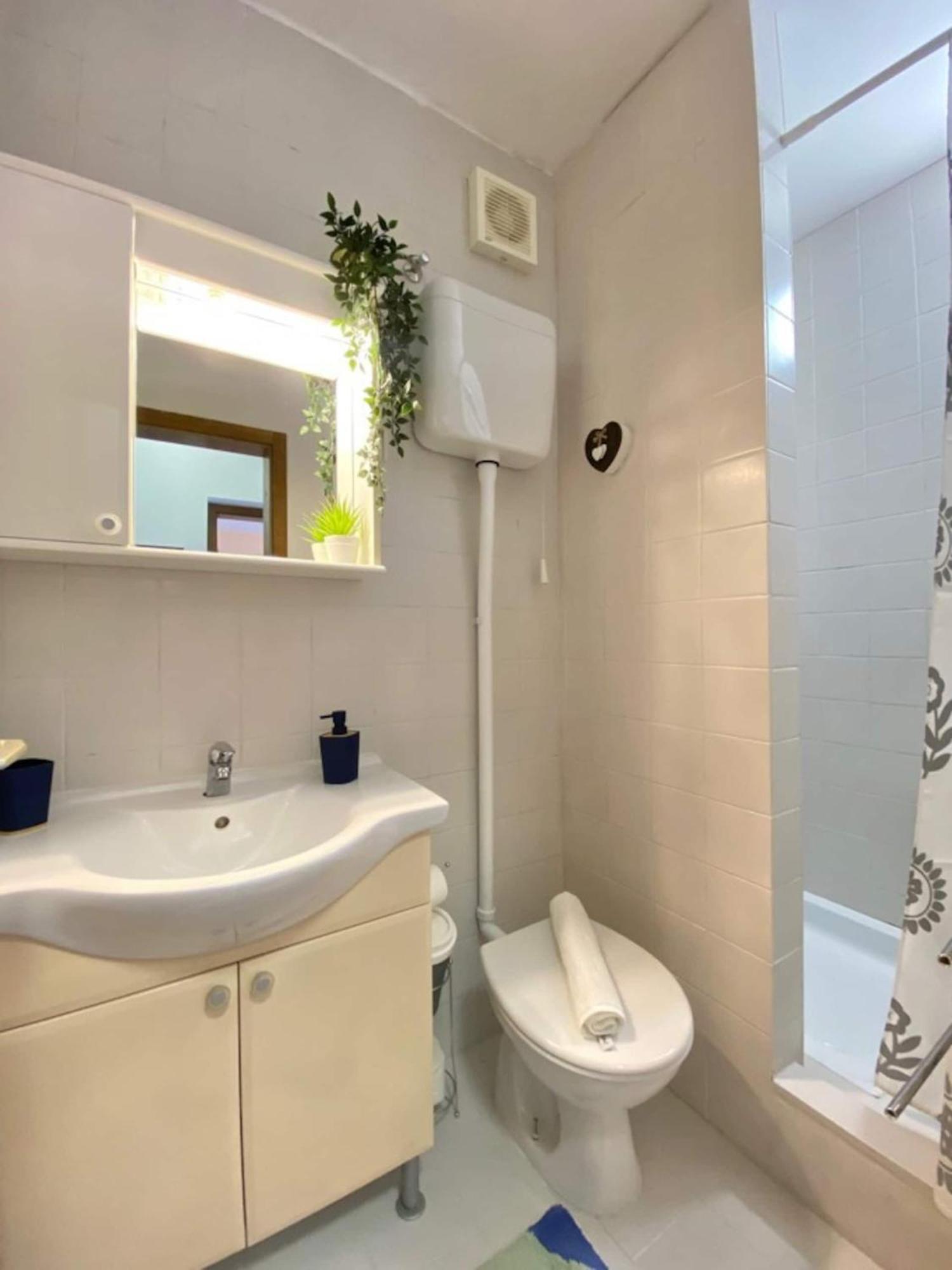קרק Apartments Xenia Krk מראה חיצוני תמונה