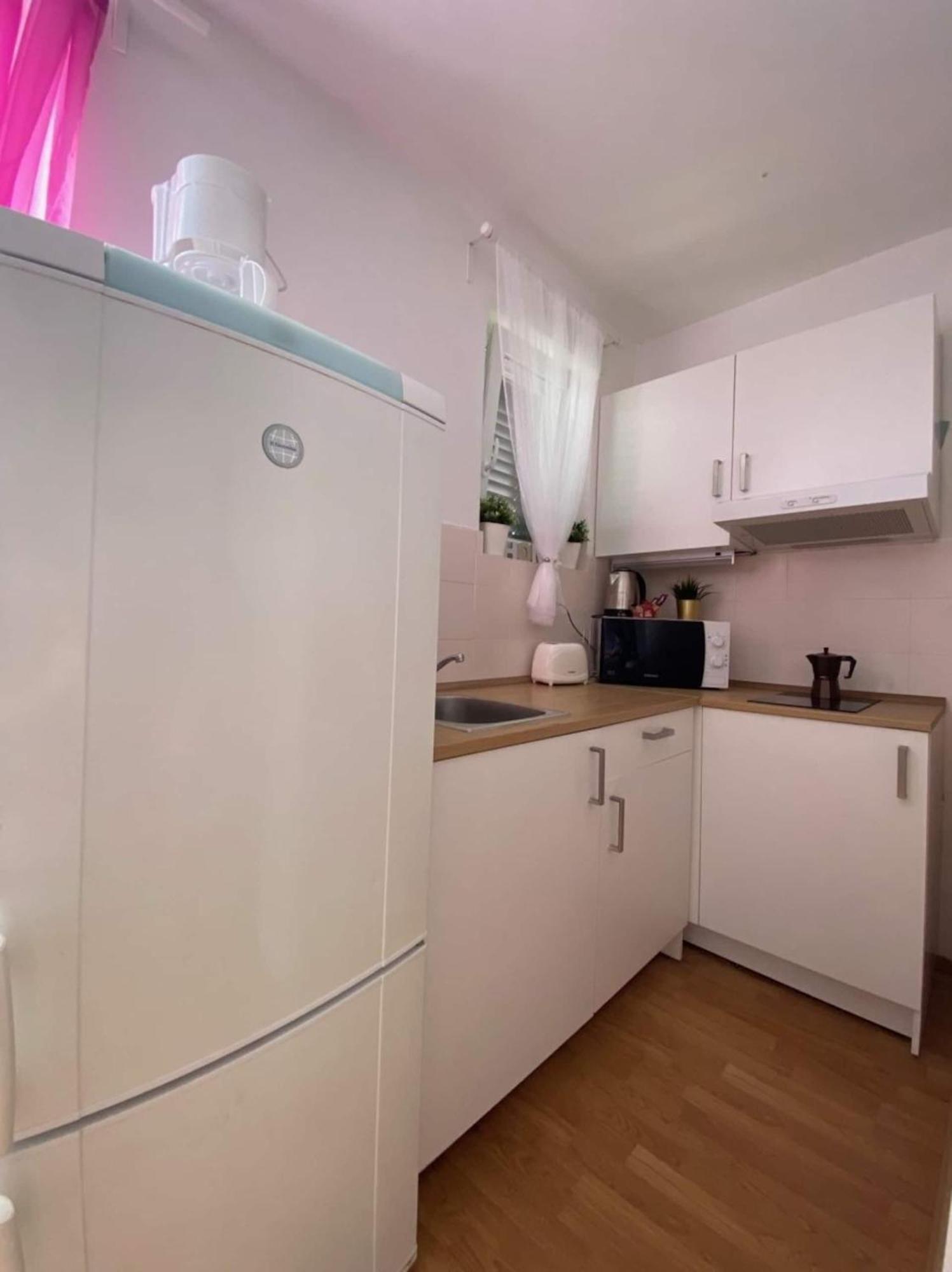 קרק Apartments Xenia Krk מראה חיצוני תמונה