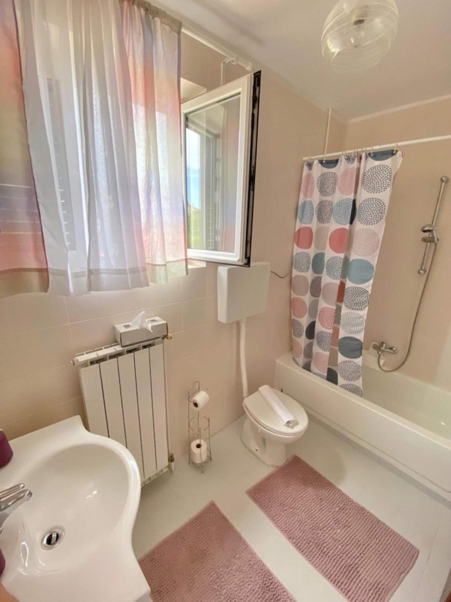 קרק Apartments Xenia Krk מראה חיצוני תמונה